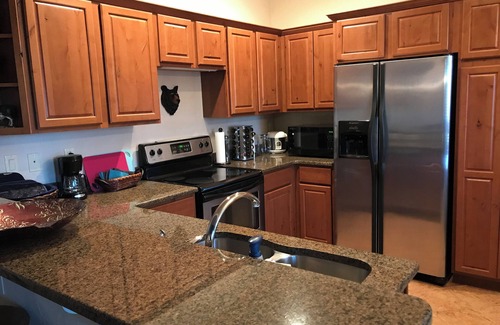 Las Cruces Condo | LUXURY 2 bed/2 bath Condo minutes from Historic Mesilla and NMSU