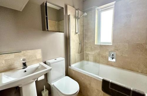 Parsons Green and Walham Apartment | Luxury 2 bed flat Kings Road, Fulham