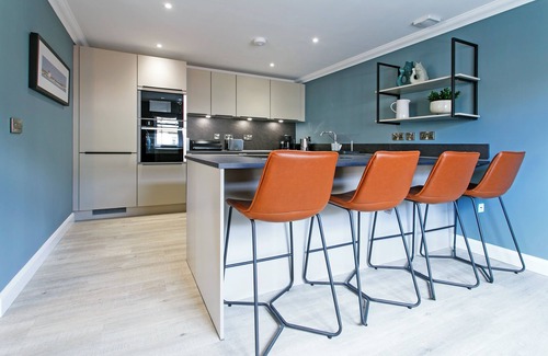 Troon Apartment | Luxury 2 bed Ground Floor apartment in a quiet location close to Royal Troon GC.