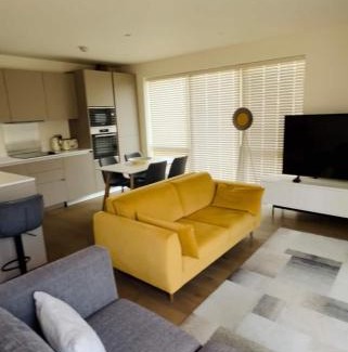Woolwich Apartment | Luxury 2 Bed in Royal Arsenal