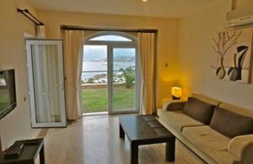 Bodrum City Center Apartment | Luxury 2 Bed Villa with Sea/Marina View in Yalikavak Centre, Bodrum