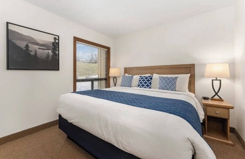 Wapato Point Resort | Luxury 2 Bedroom and 2 Bathroom Unit with Full Amenities