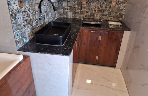 Nagercoil Apartment | Luxury 2-bedroom apartment with WiFi, AC & Rooftop Jacuzzi pool near Kanyakumari