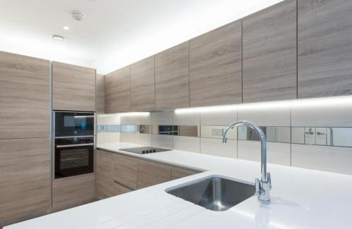 Woolwich Riverside Apartment | Luxury 2 Bedroom Apartment in Central London
