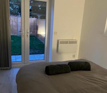 Middle Park and Sutcliffe Apartment | Luxury 2 bedroom apartment near the O2 and Canary Wharf