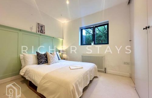 Askew Apartment | Luxury 2-Bedroom Apt, Corporates and Families
