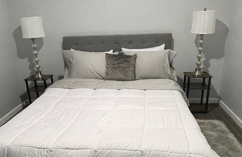 Leesburg Apartment | Luxury 2 bedroom Basement apartment on The Farmhouse