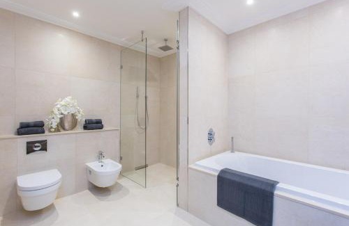 City of Westminster Apartment | Luxury 2 bedroom flat Park Lane PL2B