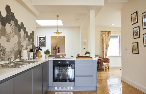 Doolin House | Luxury 2 Bedroom Lodge with Hot Tub in Doolin Village beside the Cliffs of Moher