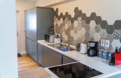 Doolin House | Luxury 2 Bedroom Lodge with Hot Tub in Doolin Village beside the Cliffs of Moher