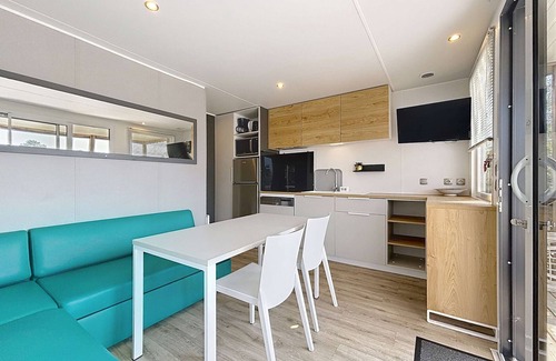 Jullouville-les-Pins House | Luxury 2-Bedroom Mobile Home with Heated Pool, Gym & Near Beach in Jullouville