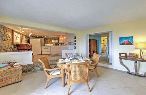 Rosendal House | Luxury 2 Bedroom On-suites, Exceptional Views! "Pictures don't do it justice"