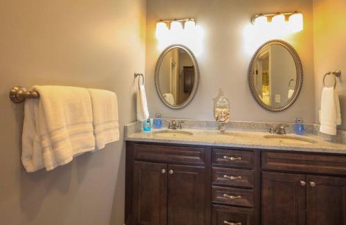 Prien House | Luxury 2 bedroom townhouse #3