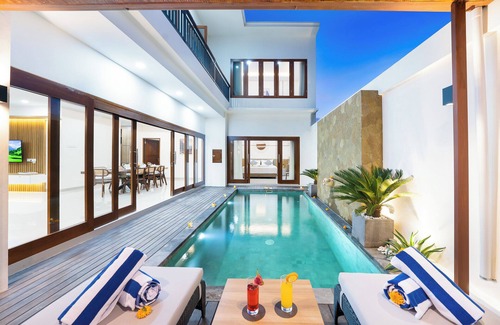 Sunset Road Villa | Luxury, 2-Bedroom Villa in Seminyak with Billiard