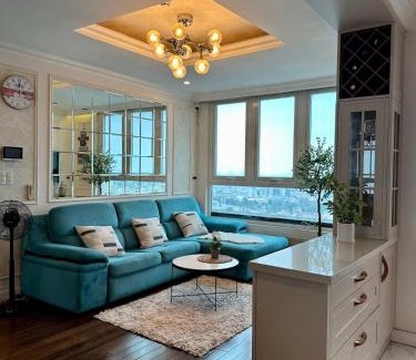 Phuong 6 Apartment | Luxury 2-bedroom apartment with Gym, Pool, Park