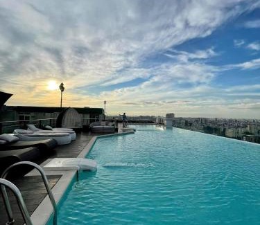 Phuong 6 Apartment | Luxury 2-bedroom apartment with Gym, Pool, Park
