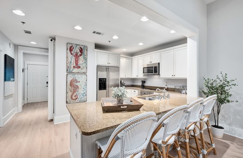 Santa Rosa Beach Condo | Luxury 2 BR, 2.5 Bath condo in Redfish Village/C.Pool/Walk to beach. Sleeps 6