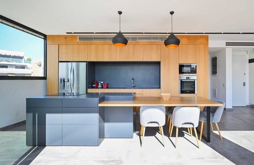 Tel Aviv Apartment | Luxury 2 BR in Yavne by HolyGuest