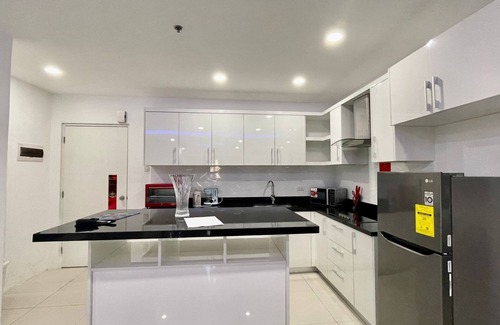 Lourdes North West Apartment | 👑 Luxury 2 Large Bedroom at new KANDI PALACE & Balcony