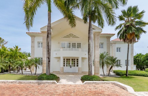 Punta Cana Villa | Luxury 2-level villa in Punta Cana