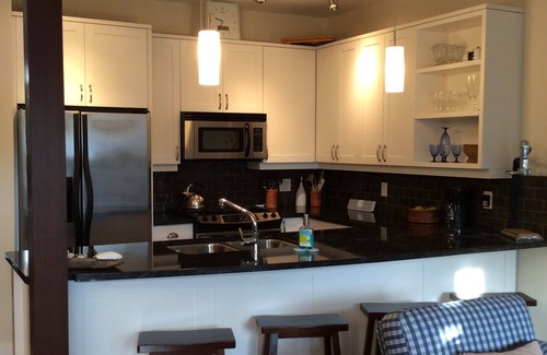 Regional District of Nanaimo House | Luxury 2007 Ocean View Townhome - Popular Tanglewood on Rathtrevor Beach