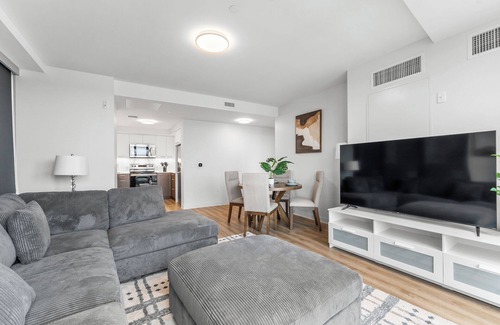 Allston Apartment | Luxury 2bd/2ba near Harvard 0923
