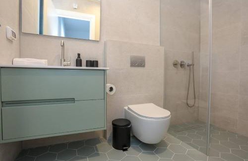 Tel Aviv Promenade Apartment | Luxury 2BD Beach Apartment 15