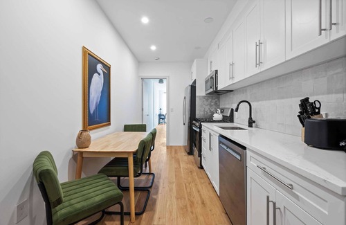 Rose Hill Apartment | Luxury, 2BR/2BA, Prime Kips Bay