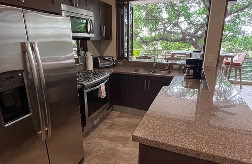 Amapas Condo | Luxury 2BR Condo at Pinnacle in the Romantica Zone