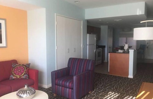 Terra Lago Condo | Luxury 2BR Condo for Music Fests