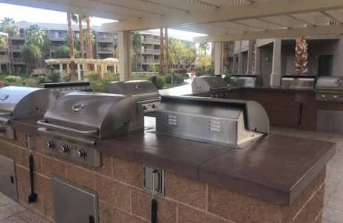 Terra Lago Condo | Luxury 2BR Condo for Music Fests