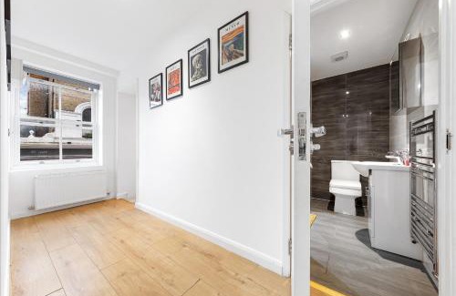 Latchmere Apartment | Luxury 2BR Flat in Battersea