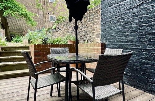 Colville Apartment | Luxury 2BR Flat in Hip Notting Hill