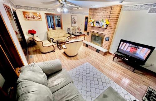 York Regional Municipality Apartment | Luxury 2BR home in Newmarket