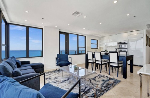 Mid Beach Apartment | Luxury 2BR Oceanfront Penthouse with Two Private Balconies/PH-2