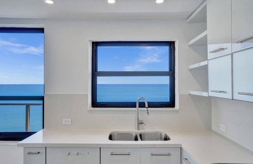 Mid Beach Apartment | Luxury 2BR Oceanfront Penthouse with Two Private Balconies/PH-2