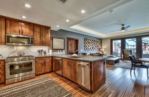 South Lake Tahoe Condo | Luxury 2Br Residence steps from Heavenly Village & Gondola by RedAwning