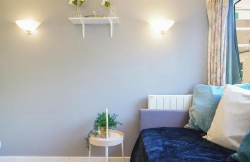 Fitzrovia Apartment | Luxury 2BR - Steps from Oxford Circus & Soho