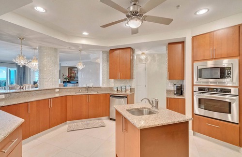 Daytona Beach Condo | Luxury 3/3.5 Direct Ocean Front Condo w/Wow-Factor Sunrises on Private Balcony