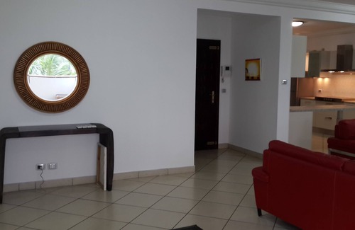 Dzorwulu Apartment | Luxury 3 Bed Apt. with Jacuzzi, Pool, Gym, Tennis Court close to Top Restaurants