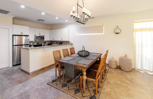 Leeward Settlement Condo | Luxury 3-Bed Condo in Leeward! 5 minute walk to the beach