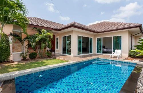 Huai Yai Villa | Luxury 3 bed pool villa