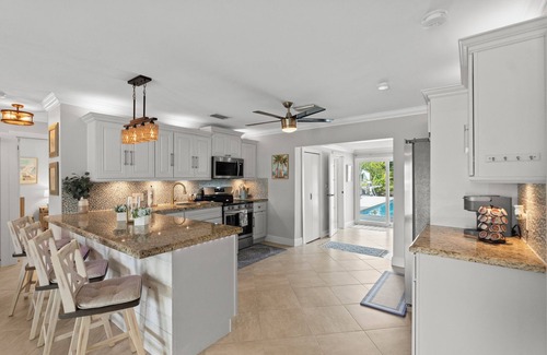 Fort Lauderdale House | Luxury 3-bedroom private waterfront home near Fort Lauderdale with WiFi, AC