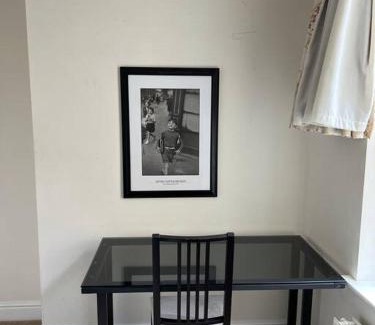 Fitzrovia Apartment | Luxury 3 bedroom, 3 bath apt by Oxford St & Soho