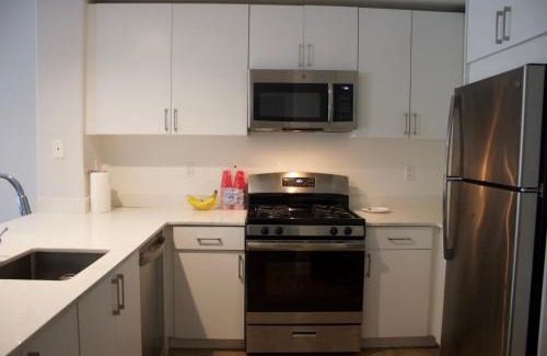 Canyon Country Apartment | Luxury 3 Bedroom Apartment