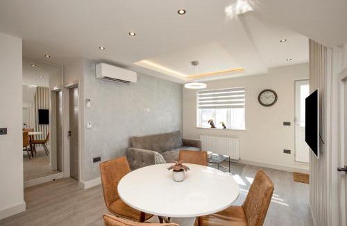 Golders Green Apartment | Luxury 3 Bedroom Flat 5 min to tube station