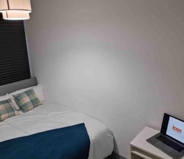 Hackney Wick Apartment | Luxury 3 Bedroom Home in City
