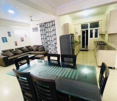 Ghaziabad Apartment | Luxury 3 bedroom independent appartment