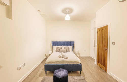 London Borough of Bromley House | Luxury 3 Bedroom Residence in the Heart of Bromley