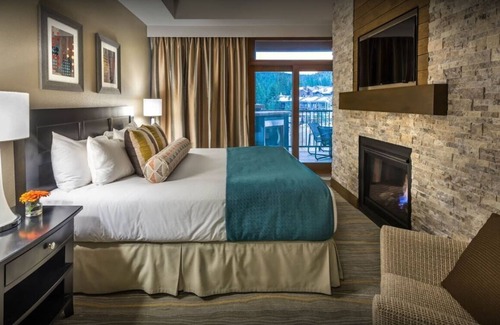 Truckee Hotel | Luxury 3-bedroom unit at Welk Northstar